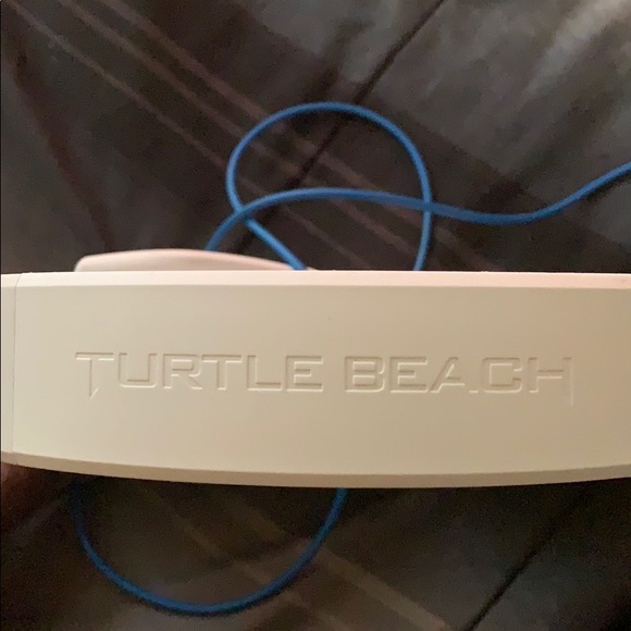 Game headset - Picture 3 of 3